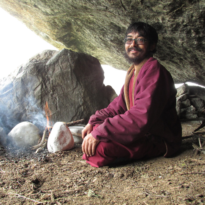 1390052526_mingyur-rinpoche-glasses.jpg